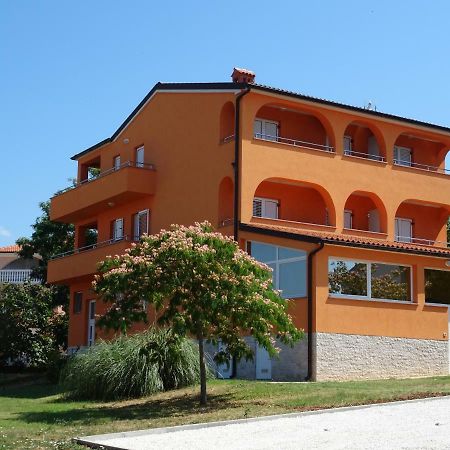 Apartments Orange Medulin Eksteriør billede