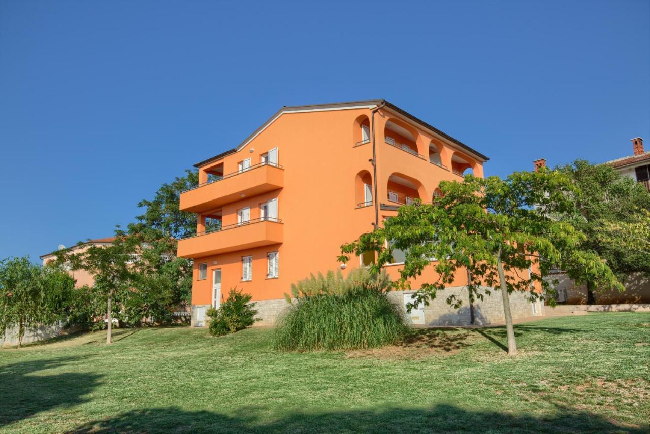Apartments Orange Medulin Eksteriør billede
